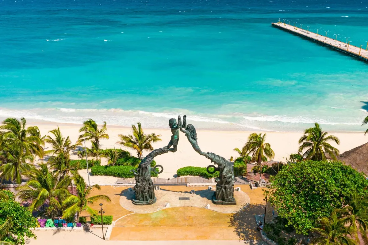 Portal Maya sculpture in Playa del Carmen